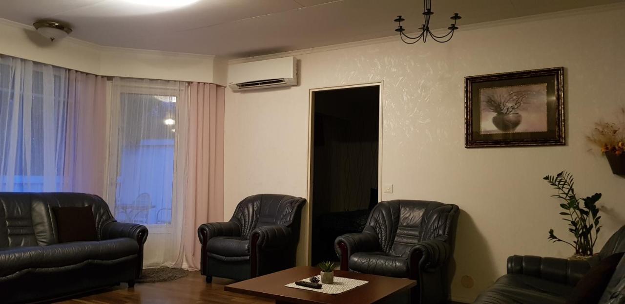 4 Bedrooms Near Center - Kranni Pori Exterior foto