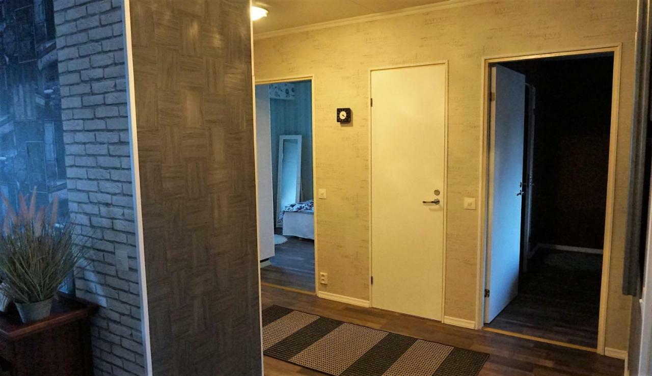 4 Bedrooms Near Center - Kranni Pori Exterior foto